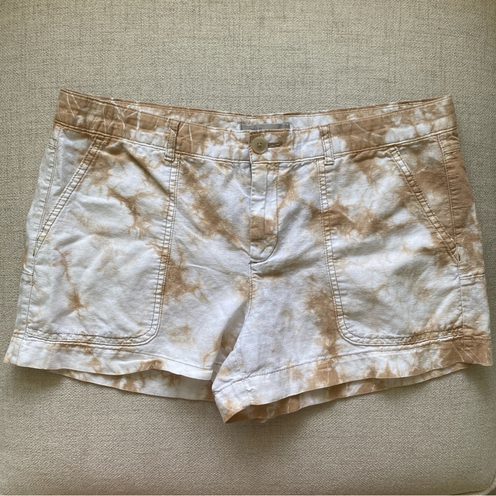 Gap Tan and White Tie-Dye Shorts - Picture 1 of 3